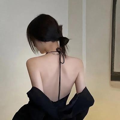甜蜜的咒诅 封面